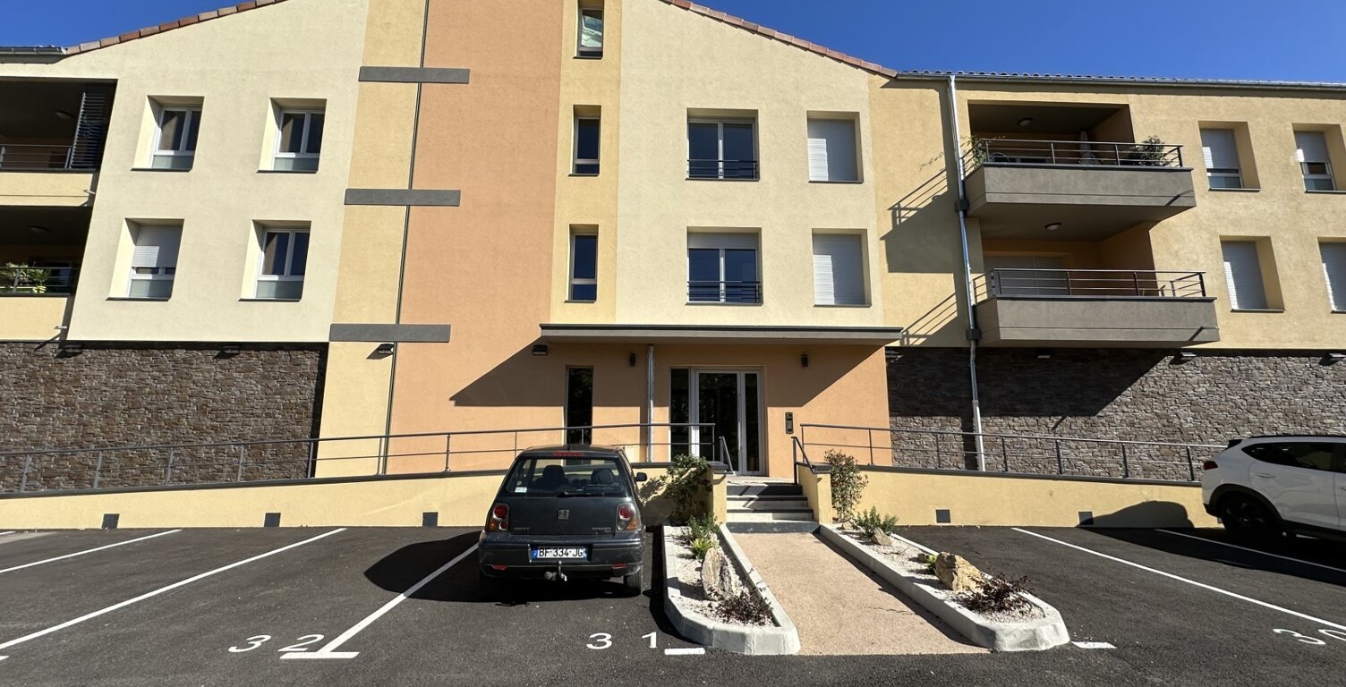 APPARTEMENT T3 en résidence sécurisée de 67 m2 à DIGNE LES BAINS (04) — photo 1