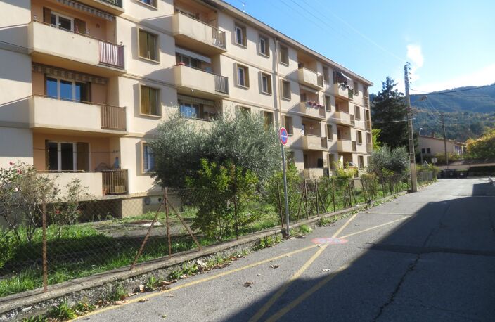 APPARTEMENT T3 en résidence sécurisée de 67 m2 à DIGNE LES BAINS (04) — photo 2