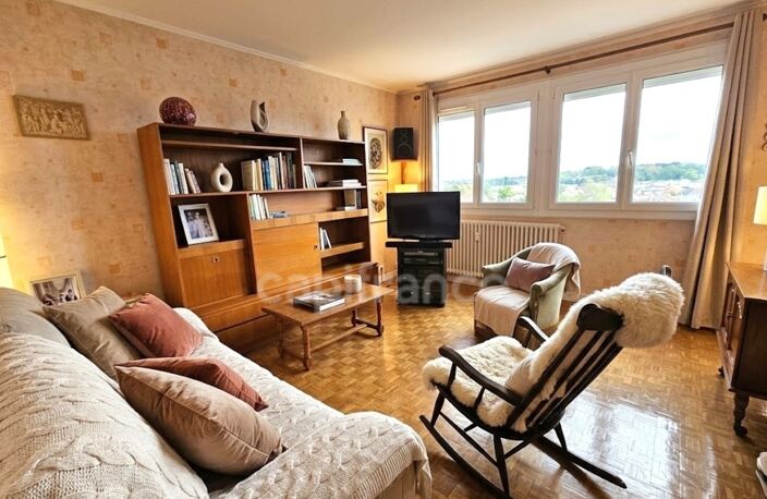 Appartement à vendre 4 pièces CHATENOY LE ROYAL (71) — photo 2