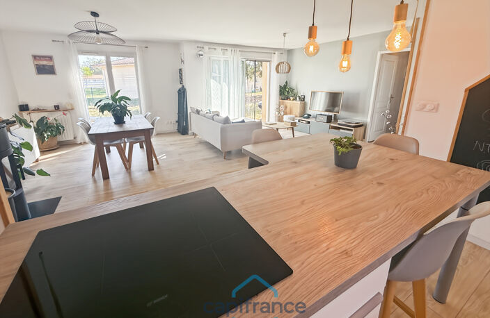 Dpt Landes (40), à vendre CAZERES SUR L'ADOUR Maison contemporaine T4 de 88 m² habitables en plain pied + garage de 20 m² sur 630 m² de terrain, au calme — photo 3