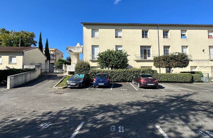 Dpt Dordogne (24), à louer BERGERAC Appartement T3 56 m2, 2 chambres, résidence sécurisée, place de parking privée avec vue sur la Dordogne — photo 2