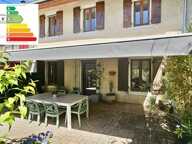 Authenticité et espace : grande maison mitoyenne en pierre avec 5 chambres à vendre à CHINDRIEUX avec garage et terrain proche du lac du Bourget, entre Aix-les-Bains et Annecy — photo 2