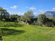 Authenticité et espace : grande maison mitoyenne en pierre avec 5 chambres à vendre à CHINDRIEUX avec garage et terrain proche du lac du Bourget, entre Aix-les-Bains et Annecy — photo 4