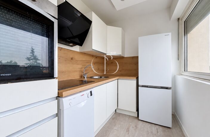 Appartement à vendre 2 pièces ANNEMASSE (74) — photo 2