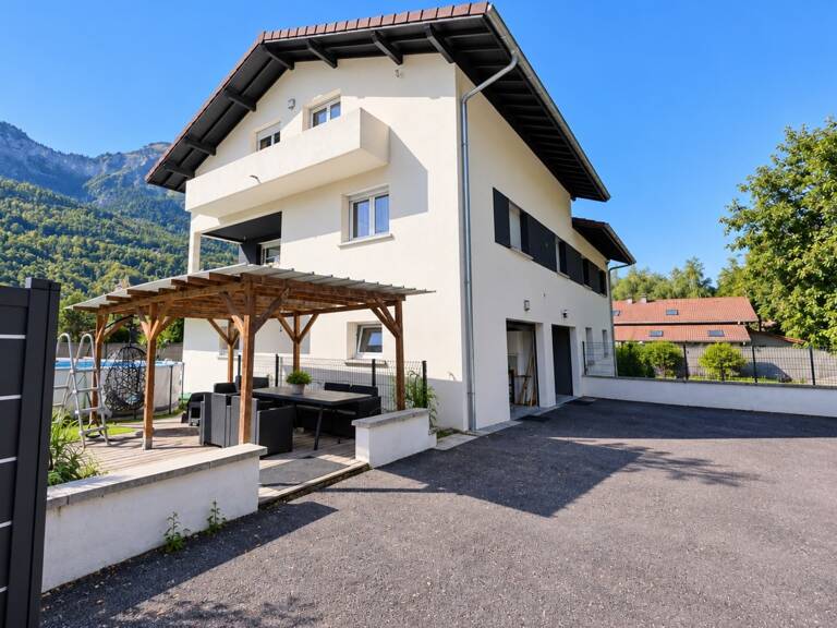 Appartement à vendre 5 pièces MAGLAND (74) — photo 1