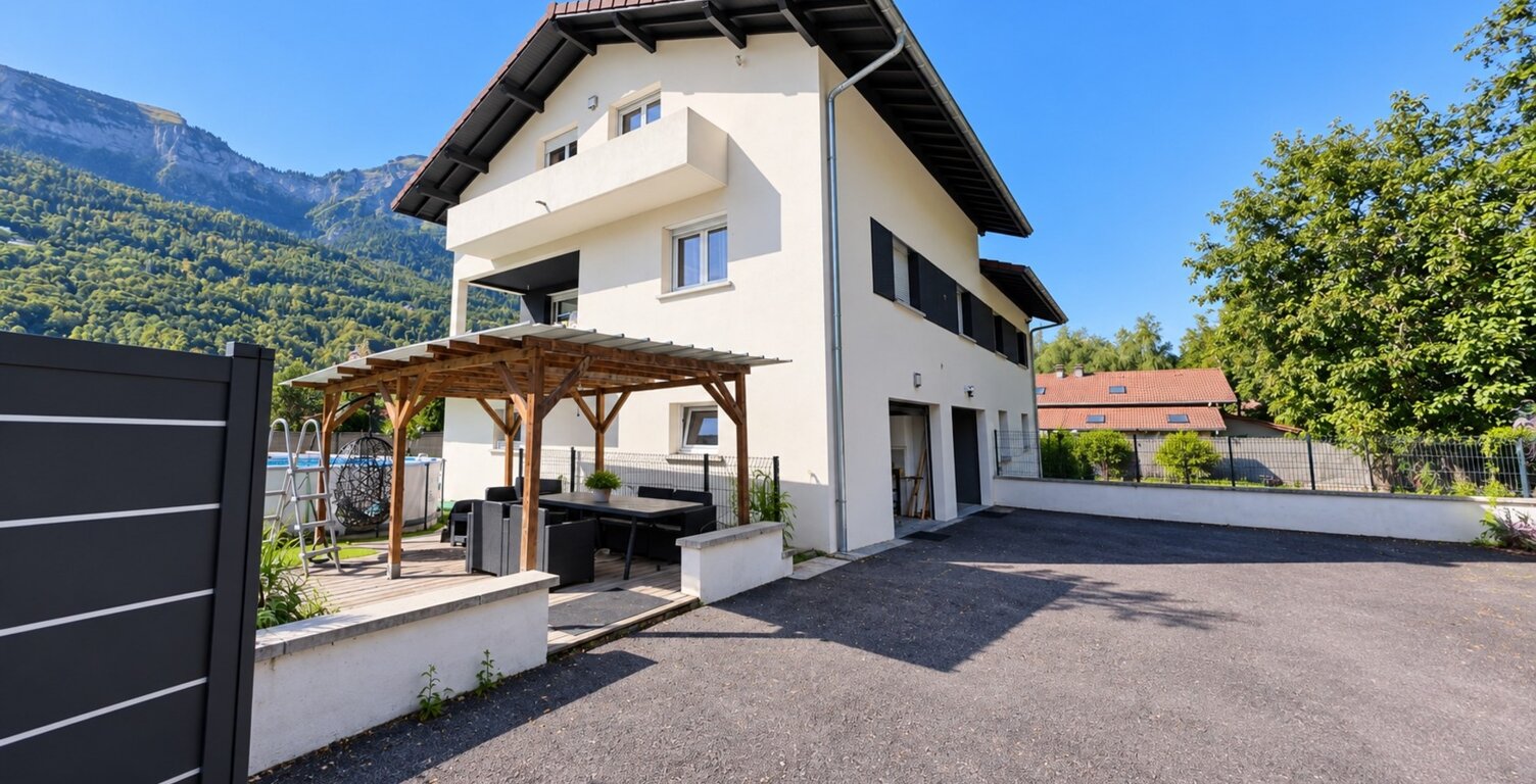 Appartement à vendre 5 pièces MAGLAND (74) — photo 1
