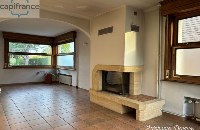 A VENDRE : VALENCIENNES (59) Un bien, mille possibilités : Maison + local professionnel ou logement indépendant ou commerce ou espace bien-être  avec extension possible pour une piscine ! — photo 2