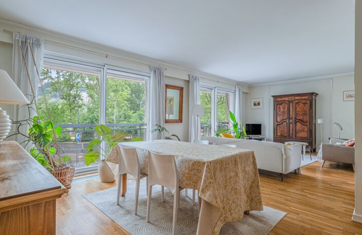 Appartement à vendre 5 pièces LYON 6EME ARRONDISSEMENT (69) Vue Rhône — photo 5
