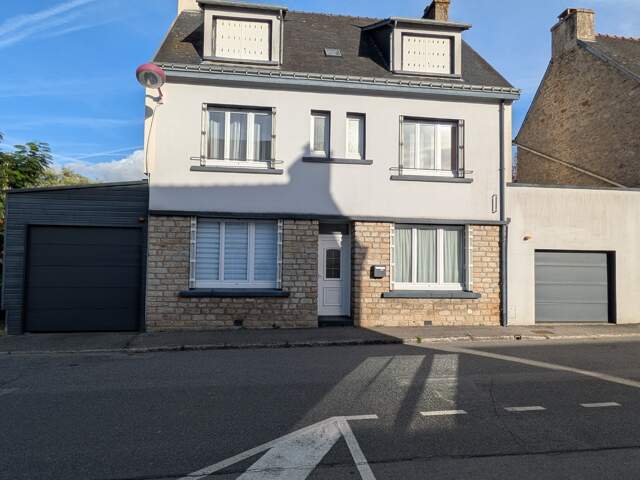 BERNE JOLIE MAISON DE 5 PIÈCES EN BON ETAT GENERAL DE 130 m² ENVIRON DEUX GARAGES PARCELLE CLÔTURÉE DE 277m² — photo du bien