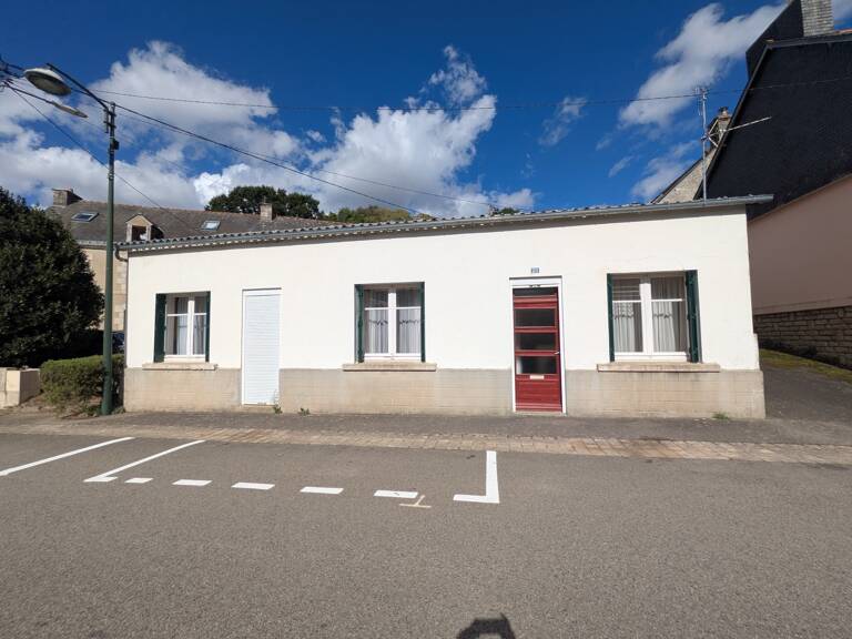 SAINT CARADEC TRÉGOMEL ENSEMBLE DE 2 MAISONS,UN GARAGE, UNE DÉPENDANCE DE 20m² PARCELLES DE 250m² — photo 1