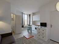 8 Rue Claudius Penet LYON 69003 - 3ème étage droite - T1 Meublé - 615 €CC — photo 3