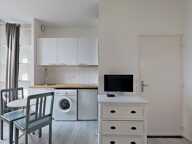 8 Rue Claudius Penet LYON 69003 - 3ème étage droite - T1 Meublé - 615 €CC — photo 4