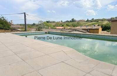 Pouilly-le-Monial : Exclusivité Terrain constructible non viabilisé de 550m² environ. .Entrée pavée. Libre constructeur.   Proximité Villefranche.  Informations Loi Alur. Statut du négociateur : salarié. Honoraires à la charge du vendeur — photo du bien