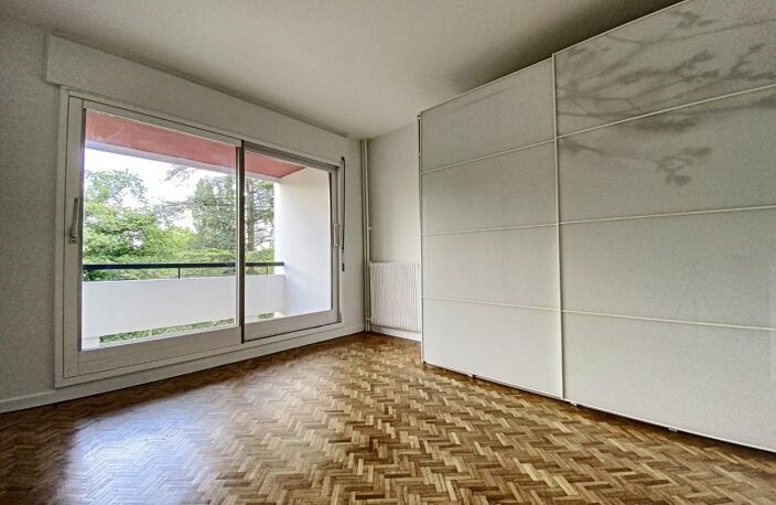 Ecully - Appartement T4 — photo 5