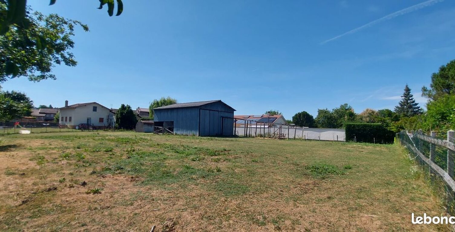 Terrain constructible sur Perronne — photo 1
