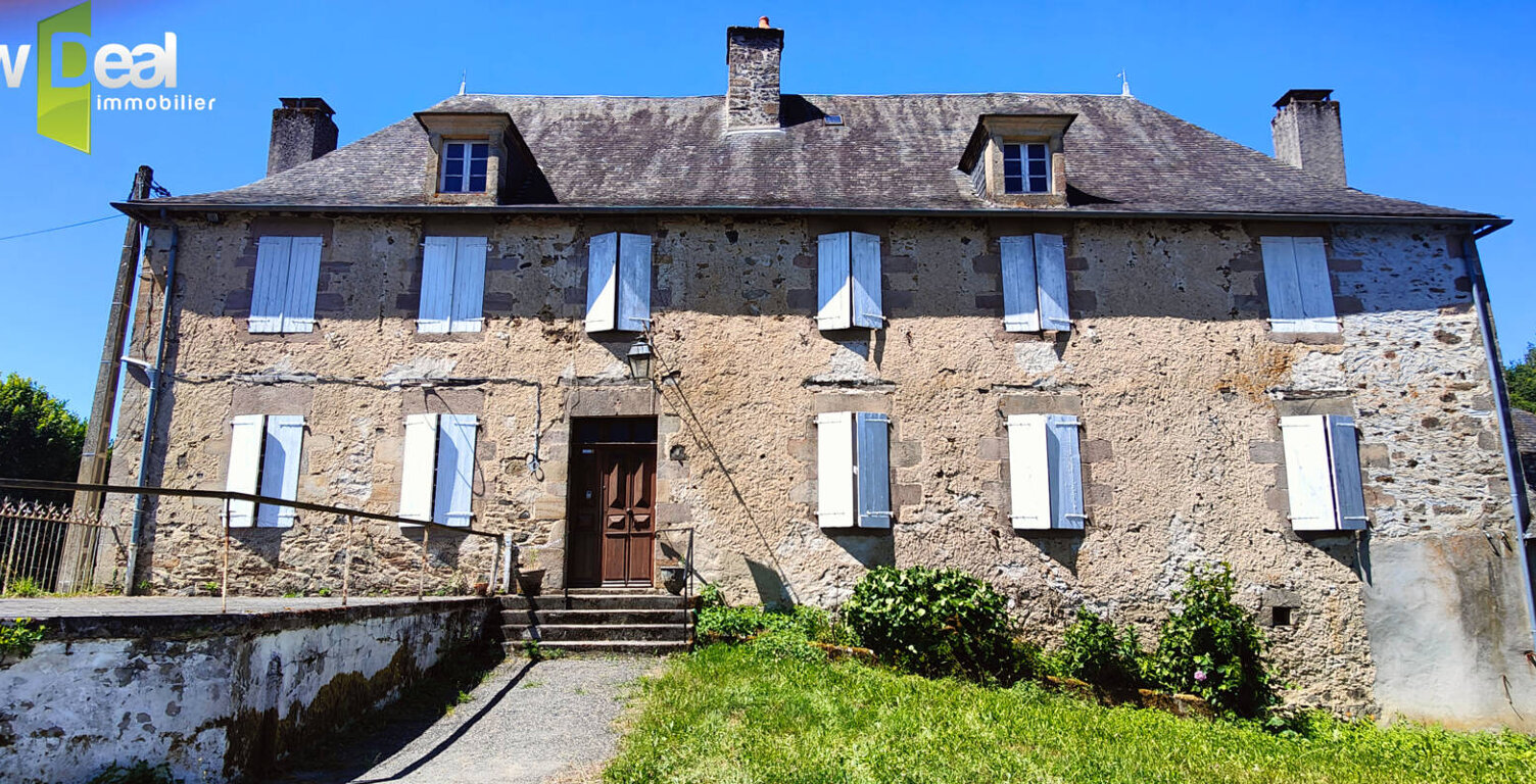 EXCEPTIONNELLE Propriété Historique  - 230 m² + Dépendances - 8,5 ha — photo 1