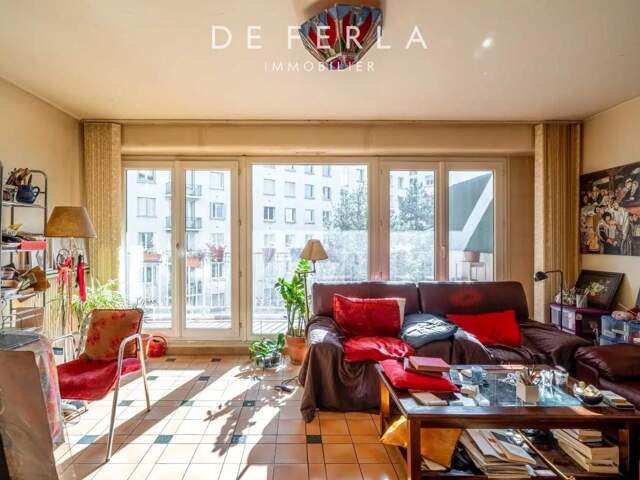 Appartement 4 pièces 86 m² Paris 15ème Commerce — photo du bien