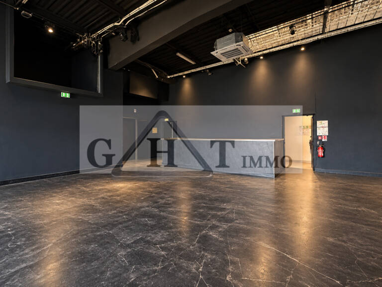 À LOUER STOCKAGE DE 200 M² AU R+1 — photo 1