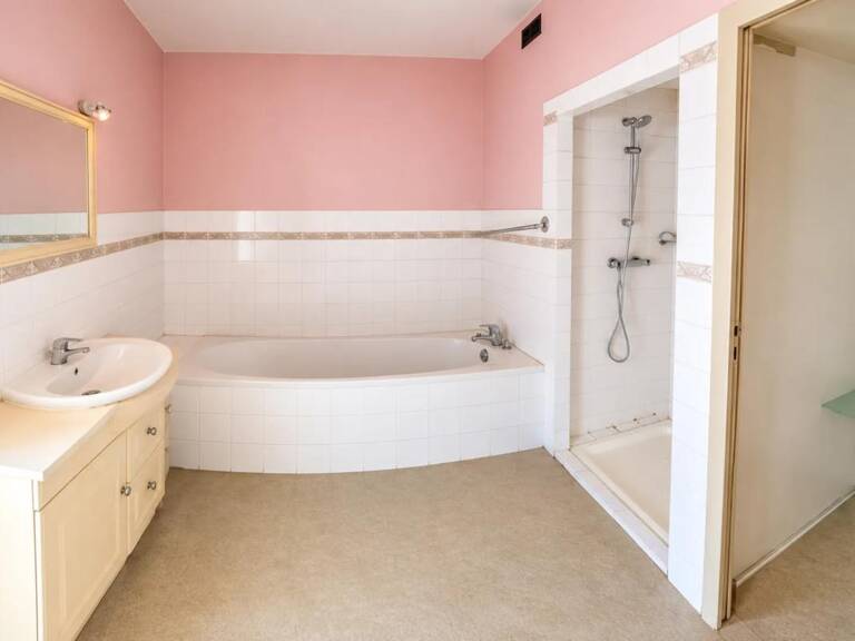 Maison de 6 pièces de 173 m² à Villers-lès-Luxeuil — photo 1