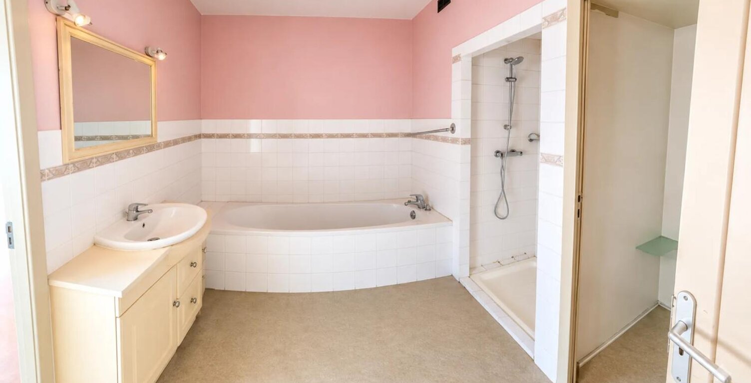 Maison de 6 pièces de 173 m² à Villers-lès-Luxeuil — photo 1
