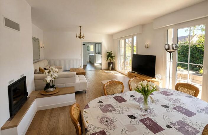 Maison de 6 pièces de 166 m² à Cléry-Saint-André — photo 4