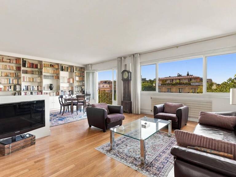 Appartement de 4 pièces de 100 m² à Paris 16 — photo 1