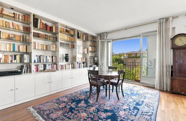 Appartement de 4 pièces de 100 m² à Paris 16 — photo 3