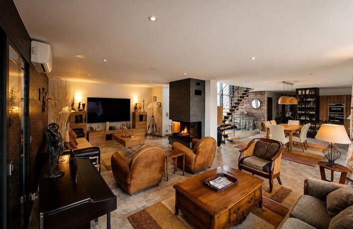 Maison de 8 pièces de 263 m² à Rumilly — photo 4