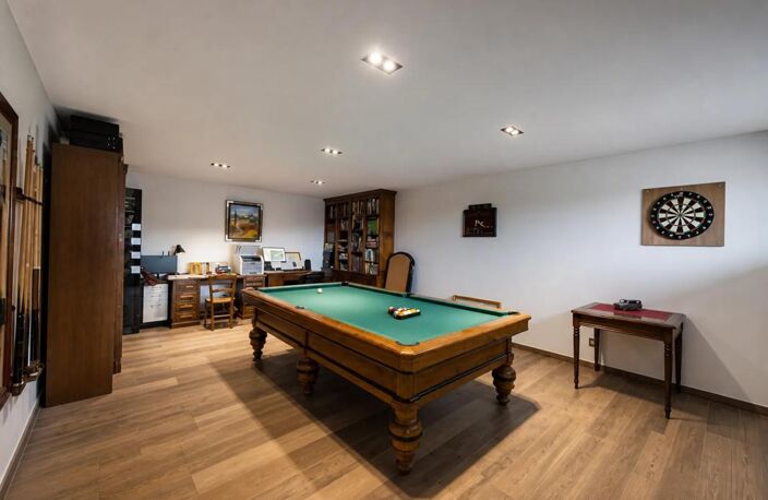 Maison de 8 pièces de 263 m² à Rumilly — photo 5