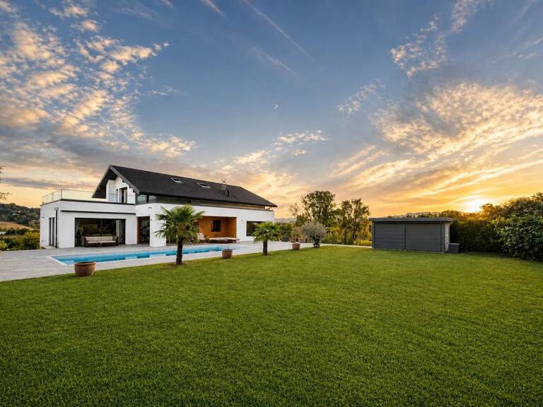 Maison de 8 pièces de 263 m² à Rumilly — photo 1