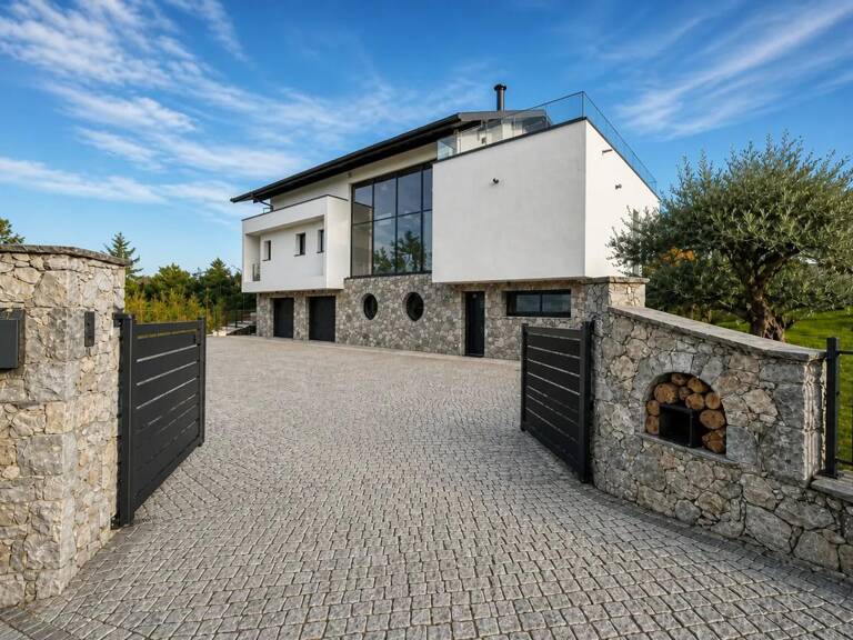 Maison de 8 pièces de 263 m² à Rumilly — photo 1