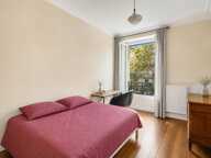 Appartement 2 pièces de 42 m² à Paris — photo 2