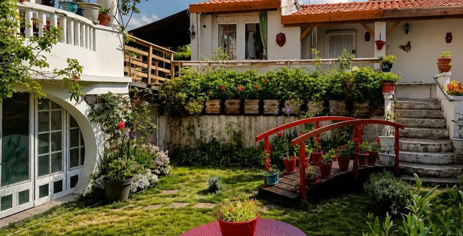 LAVELANET – MAISON 220 M² – 7 CHAMBRES – 2 LOGEMENTS – JARDIN, TERRASSES ET GARAGE — photo 1