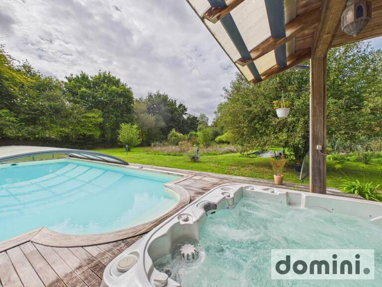 Maison atypique de 10 pièces, de 334m² sur 6680m2 à Ploumilliau — photo 1