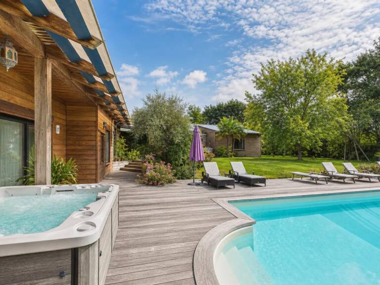 Maison atypique de 10 pièces, de 334m² sur 6680m2 à Ploumilliau — photo 1