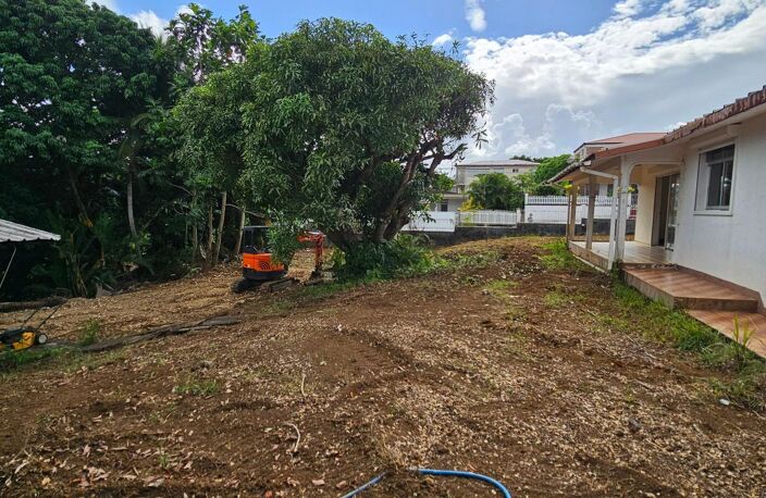 Villa à rénover au Lamentin sur un terrain de 744 m² — photo 3