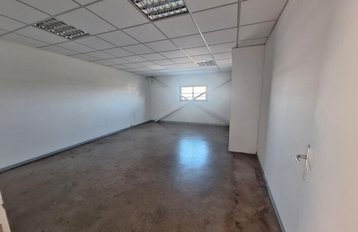 Baisse de loyer : LOCAL/BUREAUX | ASCENSEUR | ZI3 — photo 2