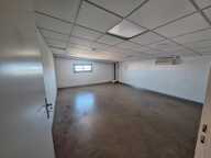 Baisse de loyer : LOCAL/BUREAUX | ASCENSEUR | ZI3 — photo 3