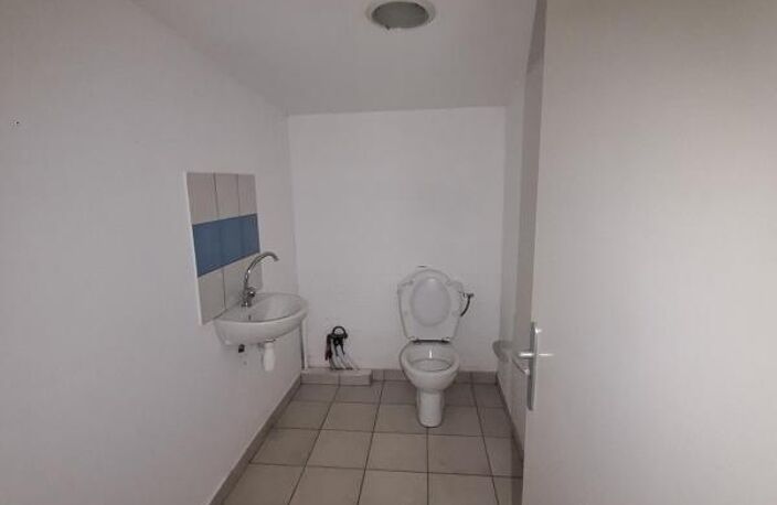 Baisse de loyer : LOCAL/BUREAUX | ASCENSEUR | ZI3 — photo 5