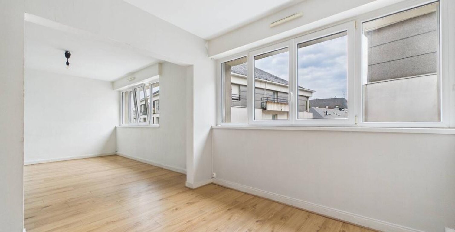 Ravissant appartement T3 de 71 m2 avec parking et grenier - Quartier Madeleine à Nantes — photo 1