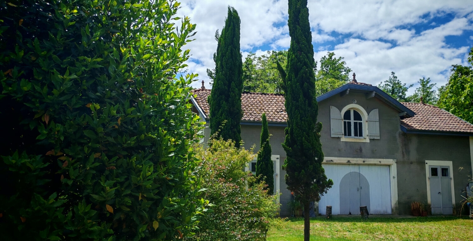 Maison centre pouillon   140 M2 SUR TERRAIN DE 2272 M2 — photo 1