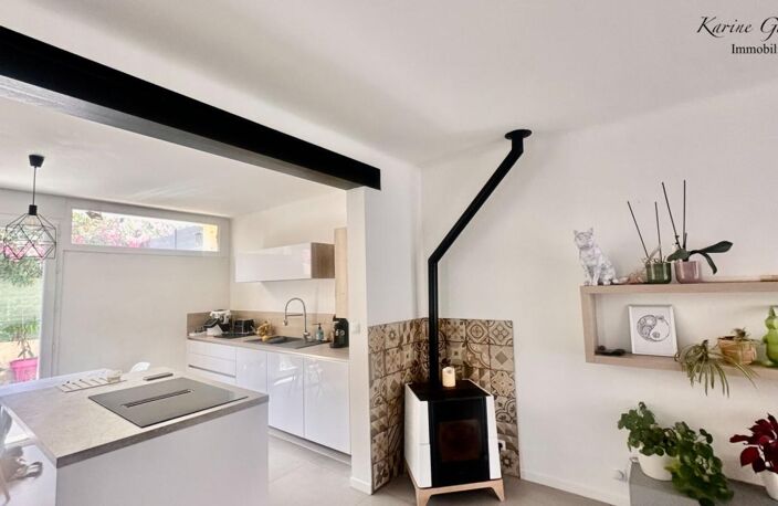 CENTRE VILLE SIX FOURS LES PLAGES - MAISON DE TYPE 4 - GARAGE - TERRAIN 260 M² — photo 4