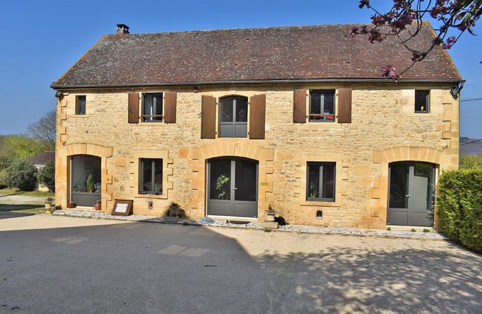 Domaine ferme auberge gîtes 30 pièce(s) 650 m2 — photo 2