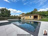 Villa — photo 2