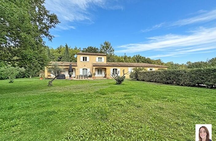 Villa — photo 5