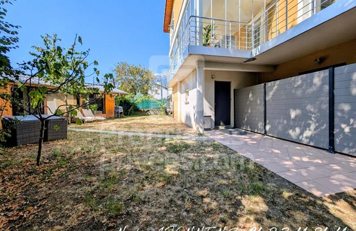 Maison Le Pont De Claix 9 pièce(s) 250 m2 — photo 2