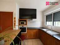 Maison  Indépendante située à Yvré L'Évêque,  8 pièce(s) 157 m2 sur parcelle de 867 m2 — photo 4