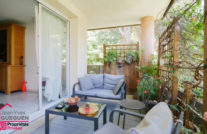 Roseraie  - T4 de 81 m² avec terrasse de 20 m², piscine et  box — photo 2