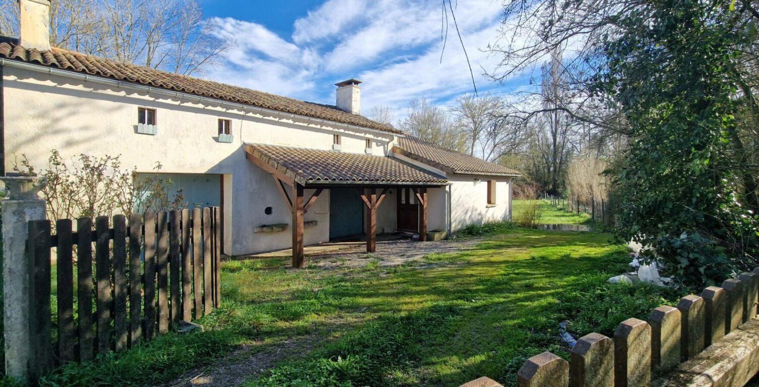 EXCLUSIVITE Maison  Lezay 7 pièce(s) 150 m2 sur 1 735 m² de terrain — photo 1