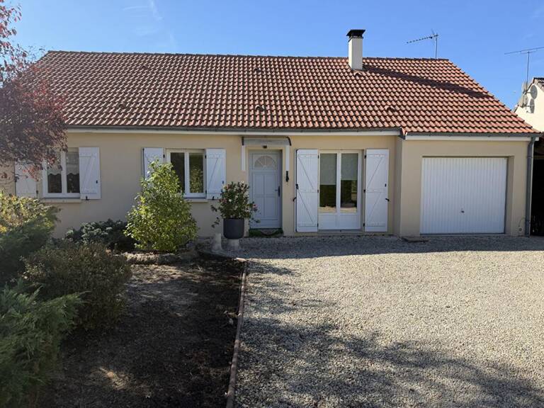 Maison Bray En Val — photo 1